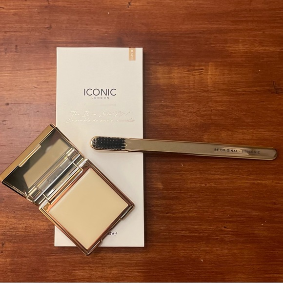 NEW Iconic London Brow Silk & Brush - Picture 3 of 3